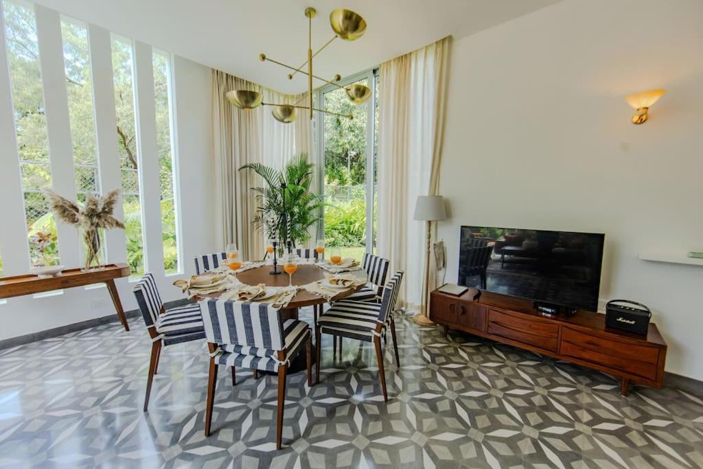 Presidential Luxury Villa Anjuna With Pvt Pool & Bathtub, Most Prime Location Dış mekan fotoğraf